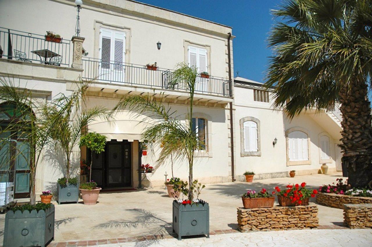 Charme Hotel Villa Principe Fitalia Fanusa Dış mekan fotoğraf